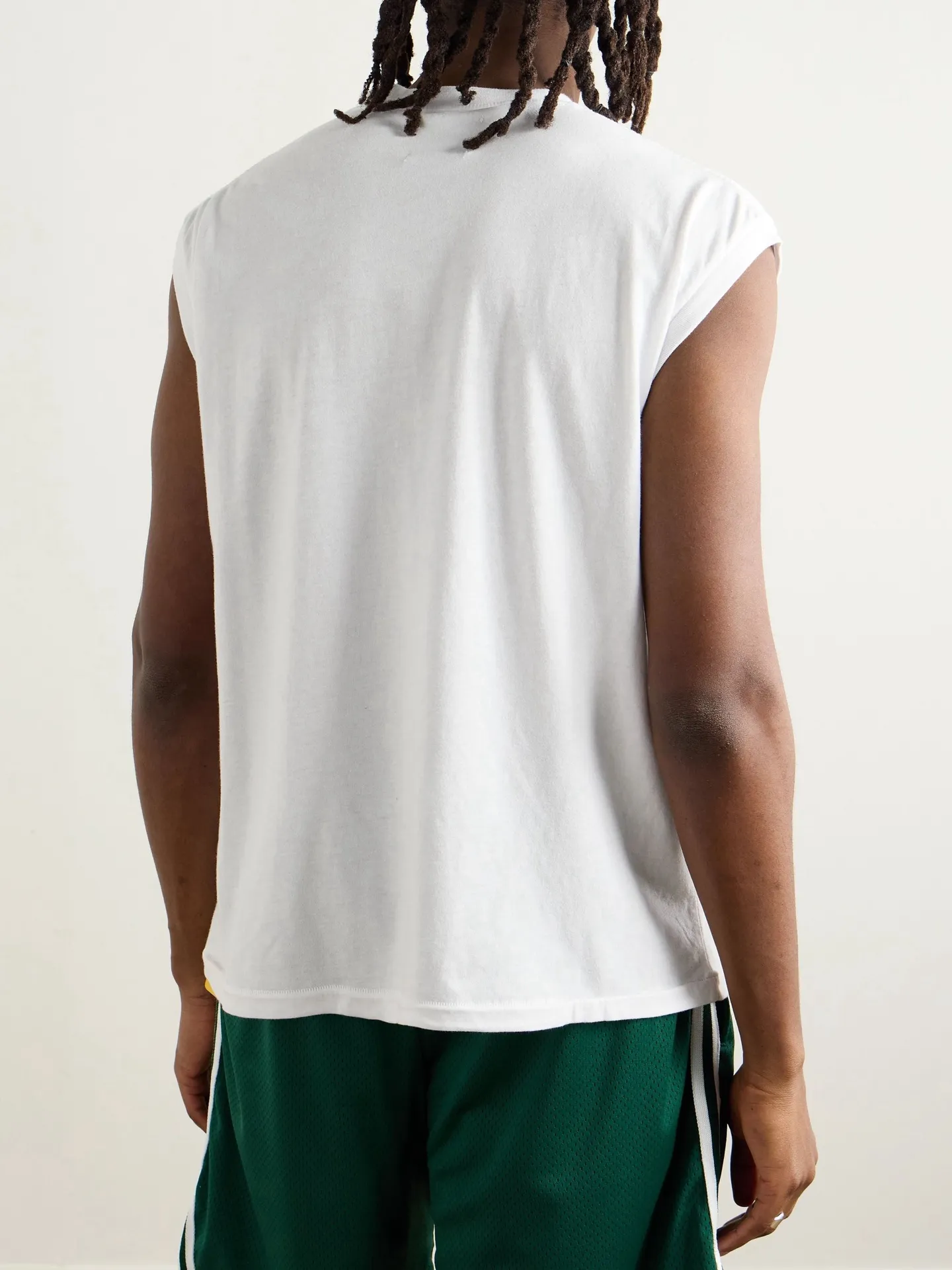 GALLERY DEPT. AUGI SLEEVELESS TEE/VINTAGE BLACK/NAVY/WHT English pocket sleeveless vest TEE Washed black/navy blue/white S-XL Same as the original version Super comfortable summer brushed lightweight material No sense of comfort on the upper body Loose and crisp fit Comfortable and breathable